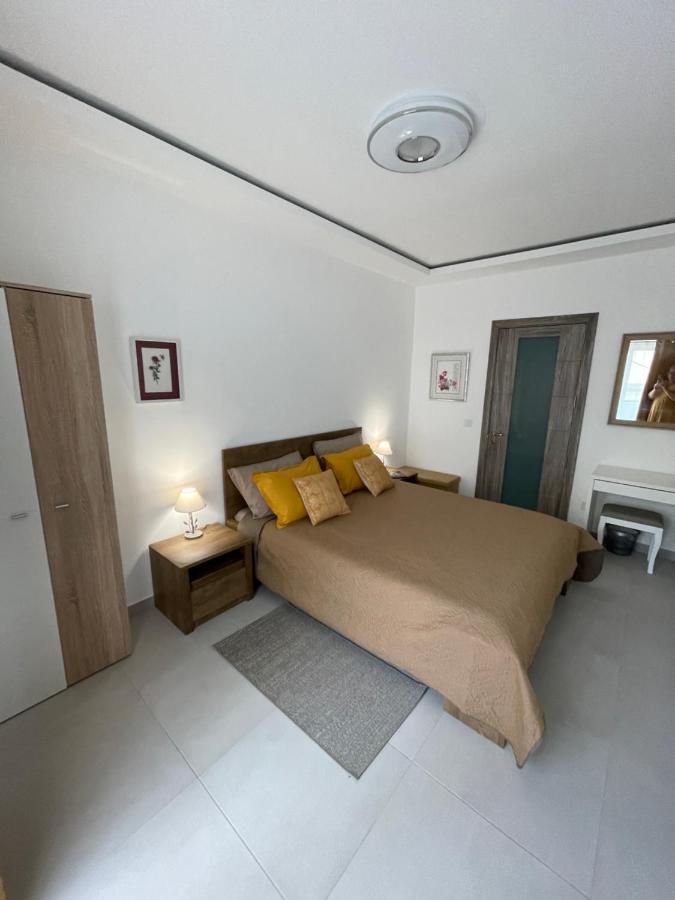New & Comfortable 7Sun Apartments Near Sandy Beach Сент-Полс-Бей Экстерьер фото